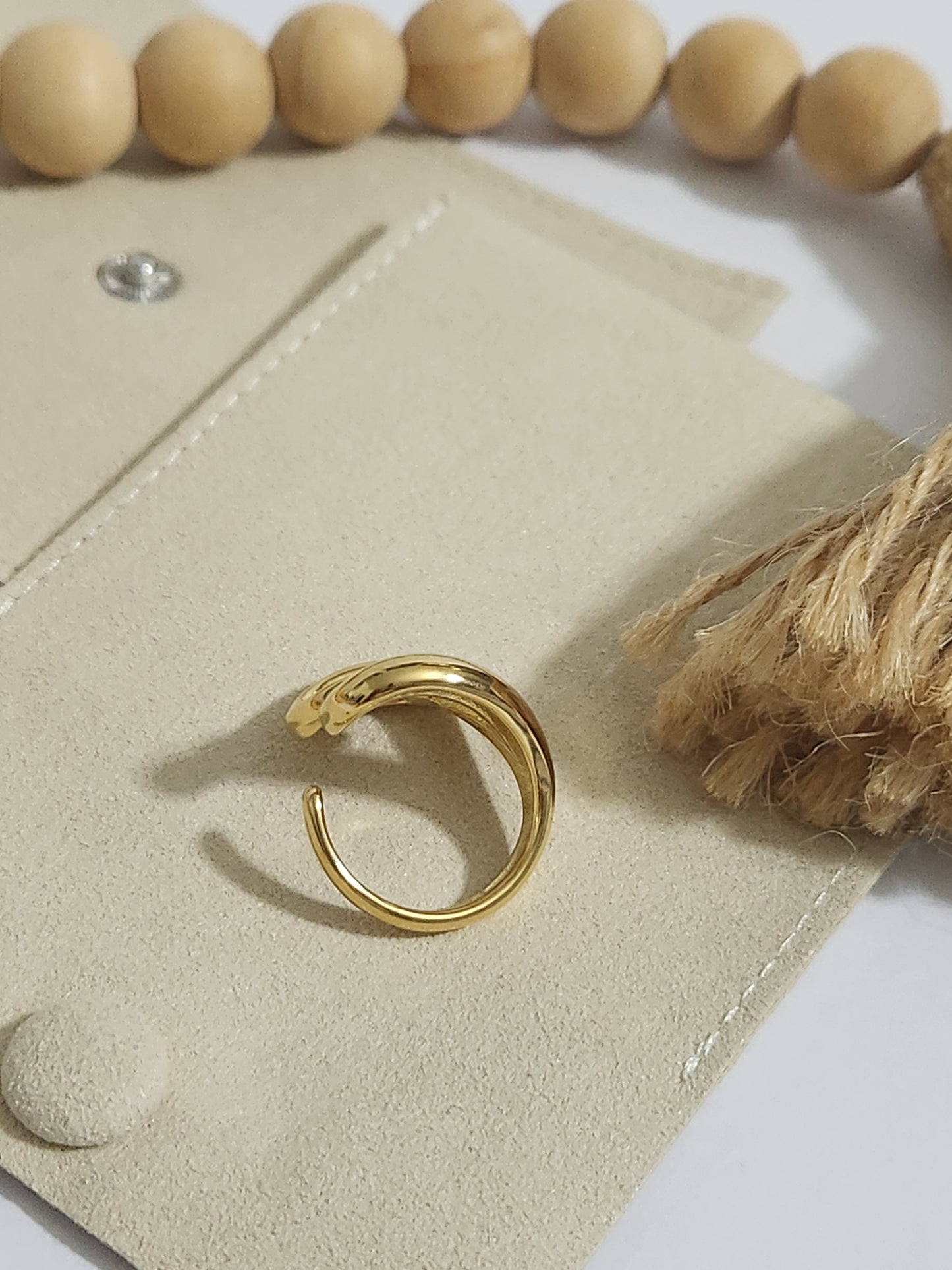 Sortija corazón invertido