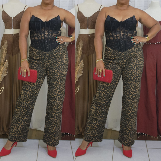 Pantalón jeans en leopardo